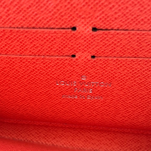 LV Epi leather wallet - Picture 6 of 9